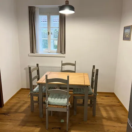 Δωμάτια σε οικογενειακή κατοικία Na Svestkove Trati